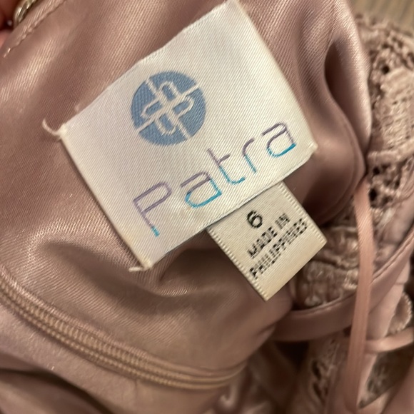 Patra Cap-Sleeve Lace Dress - Picture 8 of 8